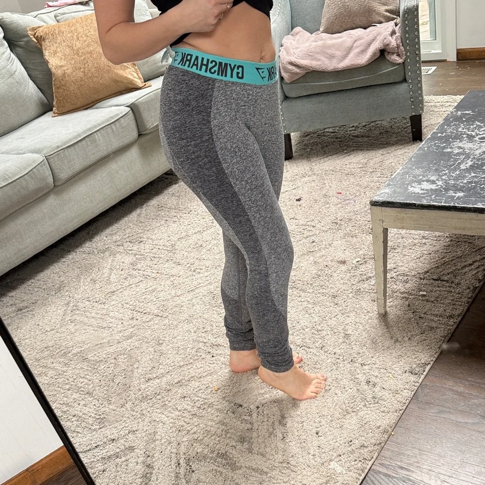 Gymshark Heathered Gray Leggings with Teal Waistband Woman small - Picture 2 of 4